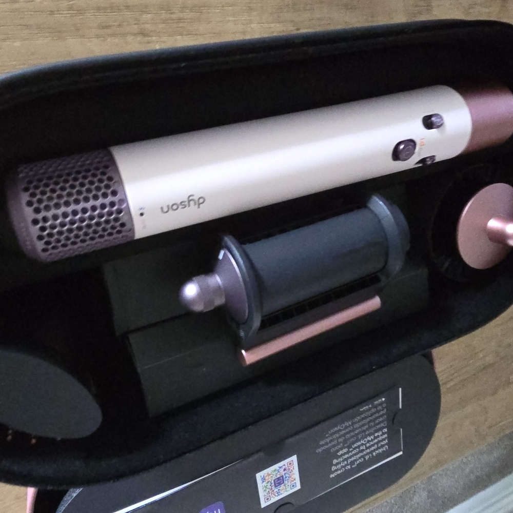 NIB Dyson Airwrap ID Multi-Styler and Dryer for Straight to Wavy Hair - Picture 5 of 13